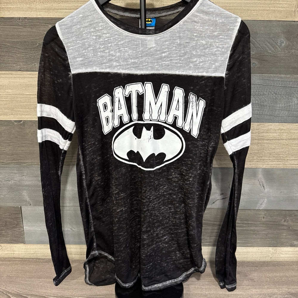 DC Comics Black and Gray Batman Long‎ Sleeve Tee